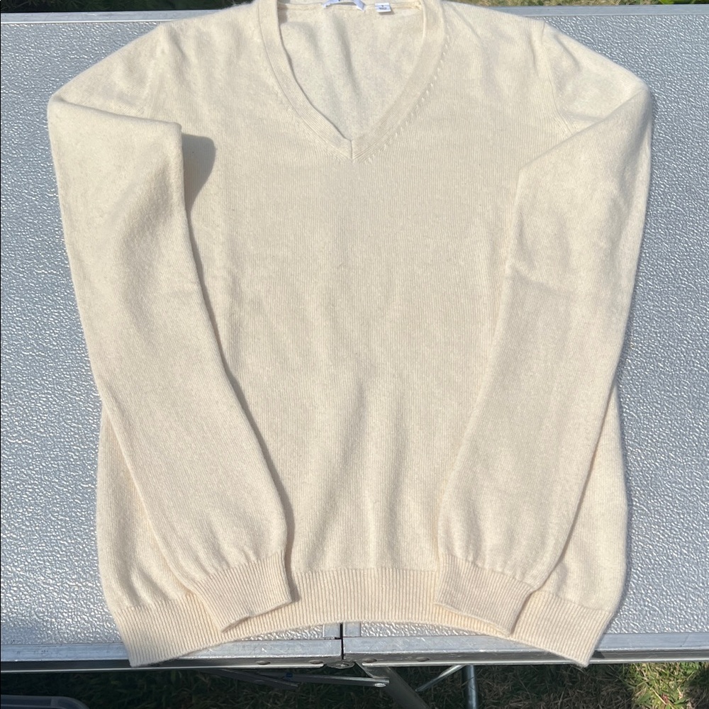 Uniqlo Cream V-Neck Sweater for Men
